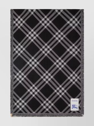 Burberry scarf check pattern fringed edges