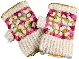 Nirvanna Designs Ryan Handwarmers in White at Nordstrom