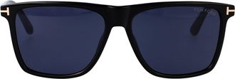 Tom Ford Squared Sunglasses Ft0832 01 V