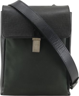 Louis Vuitton Ardoise Black Episea Taiga Leather Shoulder Bag (Pre-Owned)