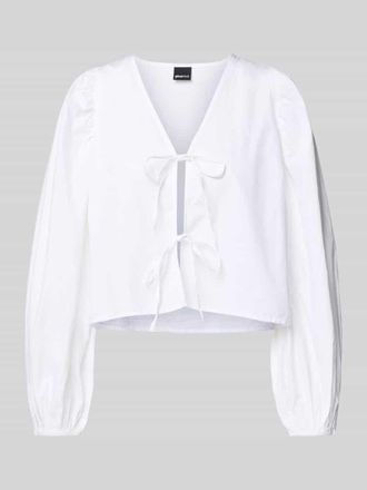 Gina Tricot Cropped Hemdbluse mit Schn&uuml;rverschluss in Ecru, Gr&ouml;&szlig;e XL