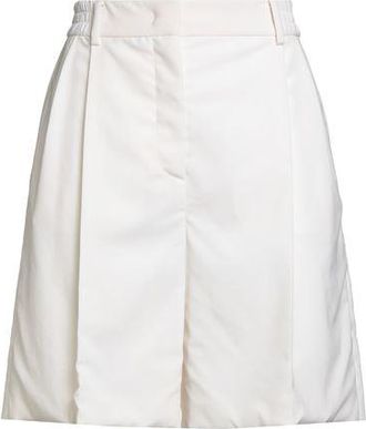 Valentino Garavani PARTES DE ABAJO - Pantalones cortos y bermudas en YOOX.COM