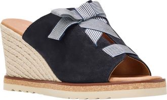 Andr&eacute; Assous Mason Wedge Sandal in Navy at Nordstrom, Size 7