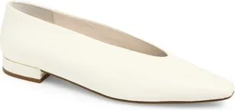 Jeffrey Campbell Hinted Pointed Toe Flat in Ivory Patent at Nordstrom, Size 9.5