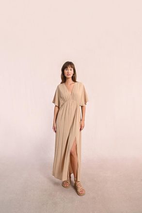 Molly Bracken Lange jurk met korte mouwen en decolleté