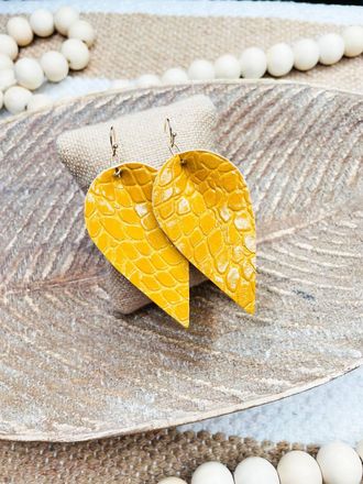 White Label Womens Embossed Teardrop Earrings In Mustard
