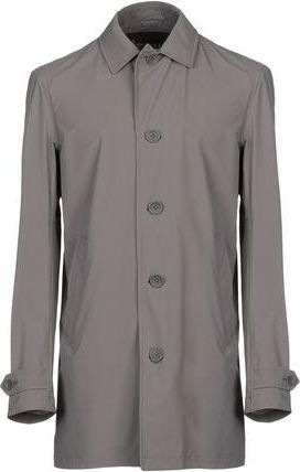 Herno COATS & JACKETS - Overcoats & Trench Coats sur YOOX.COM