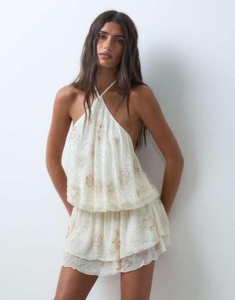 Miss Selfridge Tuta corta da festival allacciata al collo con vita scesa e decorazioni-Bianco