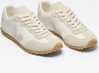 Veja Womens Trainers in Cream Leather - Size UK 6