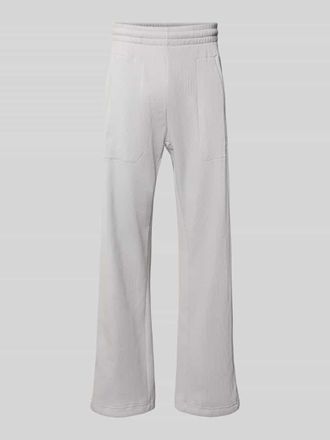 adidas Originals Straight Fit Sweatpants mit Strukturmuster Modell Essentials in Hellgrau, Gr&ouml;&szlig;e XXL