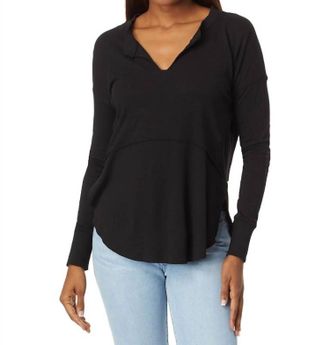 bobi Shirred Sleeve Split Neck Tee In Troops