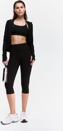 H&M Capri Leggings With Sculptmove in Black at Nordstrom, Size Medium
