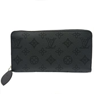 Louis Vuitton Noir Mahina Leather (Pre-Owned)