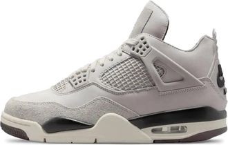Nike Jordan Luxe interpretatie van klassieke retro sneakers - Heren - Fitnessschoenen - Beige - 42 1/2 EU - Leer - Fitness