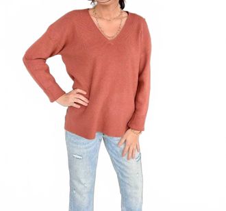 Wishlist Lightweight V-Neck Sweater In Red