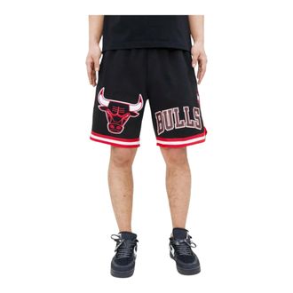 Pro Standard Pro Standard Chicago Bulls Classic Chenille Shorts in Black Men