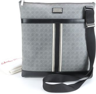 Ferragamo Gray Leather Shoulder Bag (Pre-Owned)