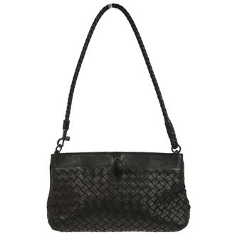 Bottega Veneta Intrecciato Handbag Leather Black Leather Handbag (Pre-Owned)