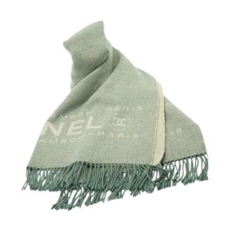 Chanel Pre-owned Scarves, female, Green, Size: ONE SIZE Pre-owned 31 Rue Cambon Paris Bicolor Large Cashmere Stole