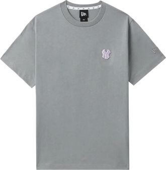 New Era T-shirt con applicazione logo - Grigio