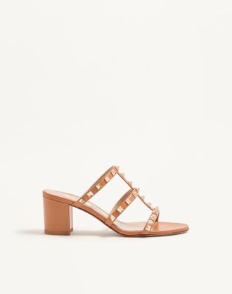 Valentino Garavani Sandalo Slider Rockstud In Vitello 60Mm Donna MANDORLA 35.5