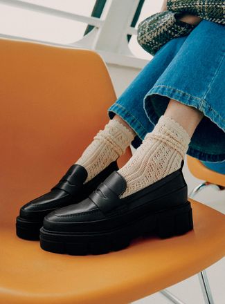 Simons Womens Pointelle-knit socks