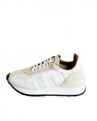 ESSEutESSE Womens Non Fringe Sneaker In Off White