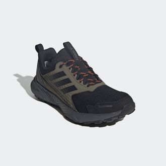 ADIDAS TERREX Trailrunningschuh ADIDAS TERREX TRACEFINDER 2 CLIMAPROOF, Herren, Gr. 41, orange (olive strata, core schwarz, semi impact orange), Synthetik, Textil, 