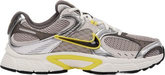 Nike Nike Boys V5 RNR (Big Kid), Grey, 9.5 UK