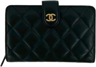 Chanel Pre-owned Wallets, male, Black, Size: ONE SIZE Pre-owned Matelasse Lambskin Wallet