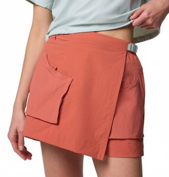 Columbia Cove Beach Skort In Dusty Red