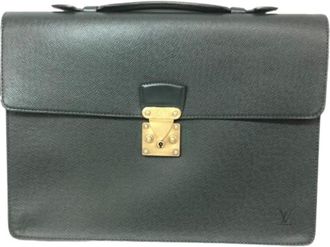 Louis Vuitton Pre-owned Handbags, male, Green, Size: ONE SIZE Pre-owned Taiga Briefcase
