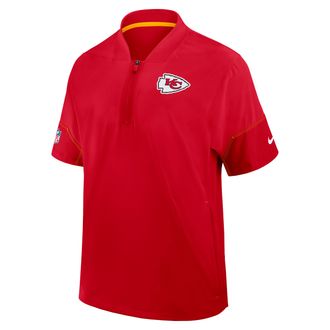 Nike Kansas City Chiefs Sideline Coach Nike Mens NFL 1/2-Zip Short-Sleeve Hooded Jacket in Red | 03BO080K7G-2J5