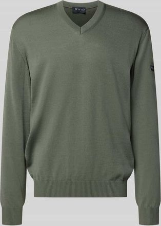 Maerz MAERZ Muenchen Strickpullover aus Schurwolle mit V-Ausschnitt in Oliv, Gr&ouml;&szlig;e 48