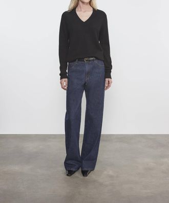 Enza Costa Cashmere V-Neck Sweater In Black