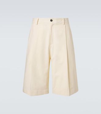 STUDIO NICHOLSON Fowld cotton and linen Bermuda shorts