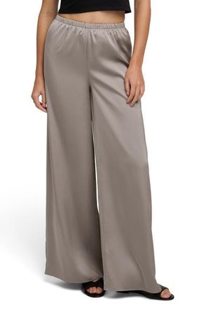 Favorite Daughter The Everything Satin Wide Leg Pants in Soft Taupe at Nordstrom, Size Xx-Small