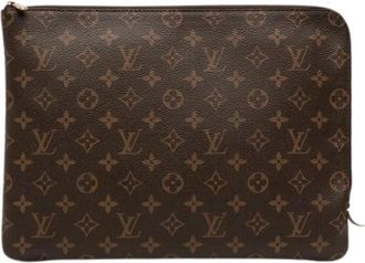 Louis Vuitton Pre-owned Clutches, female, Brown, Size: ONE SIZE Pre-owned Etui Voyage MM
