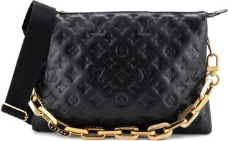 Louis Vuitton Coussin Bag Monogram Embossed Lambskin MM crossbody bag - Zwart