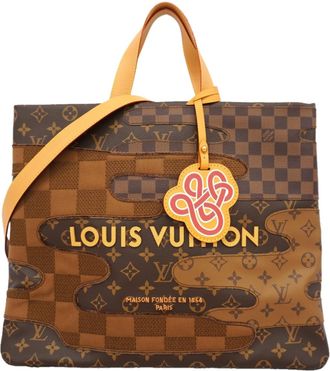 Louis Vuitton Brown Tote Bag (Pre-Owned)
