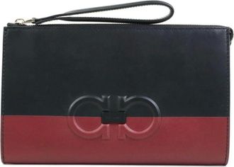 Ferragamo Pre-owned Clutches, female, Black, Size: ONE SIZE Pre-owned Leather Zip Pouch