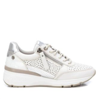 Xti Womens Trainer Sneakers In White