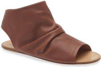 Pedro Garcia Pelaya Sandal in Raisin Clarabelle Calf at Nordstrom, Size 10.5Us