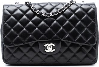 Chanel Tweedehands Jumbo Classic Lamsleer Enkele Klep