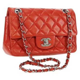 Chanel Flap Shoulder Leather Red Leather Handbag (Pre-Owned)