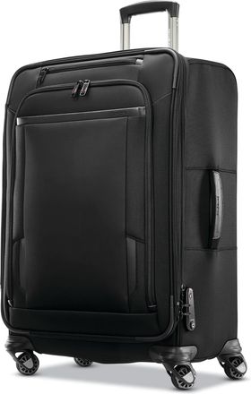 Samsonite Pro Softside Medium Spinner - Luggage