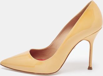 Carolina Herrera Beige Patent Leather Pointed Toe Pumps