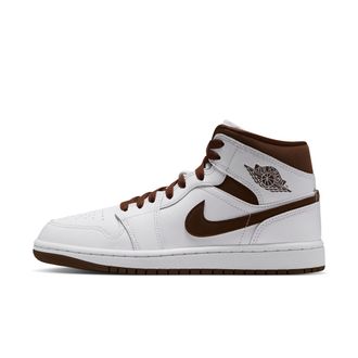 Nike Jordan Womens Air Jordan 1 Mid Shoes in White | BQ6472-125