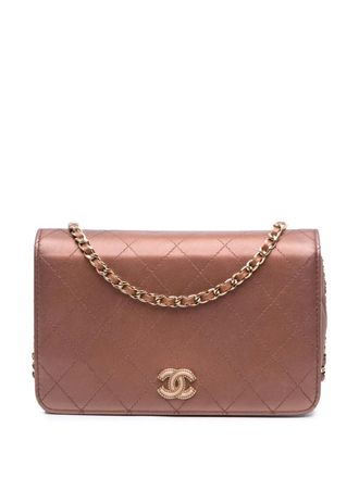 Chanel 2017-2018 Quilted Metallic Lambskin Enamel CC Wallet On Chain crossbody bag - women - Lambskin - One Size - Brown