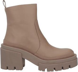 Equitare NORA